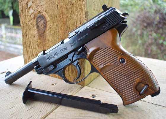 pistola P38 scarrellante Full Metal Co2 Cal.4.5 Pot.<7.5 Joule walther