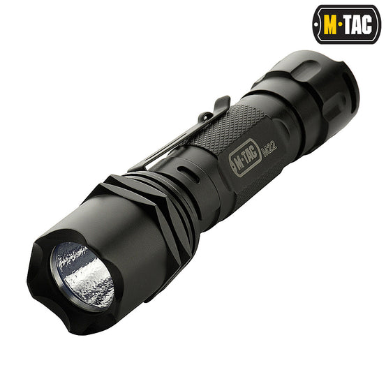 torcia taTTICA M22 DA 250 LM FLASHLIGHT M-TAC