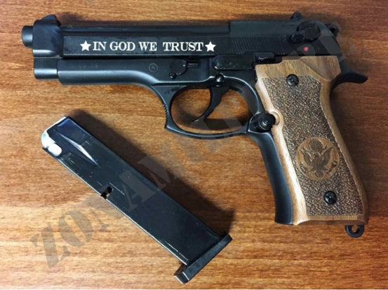 Pistola A SALVE MODELLO 92 Auto CAL 8 MM "IN GOOD WE TRUST" BRUNI